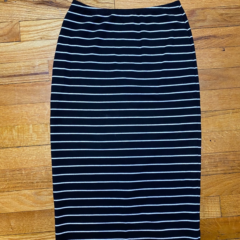Black and White American Apparel Pencil Skirt